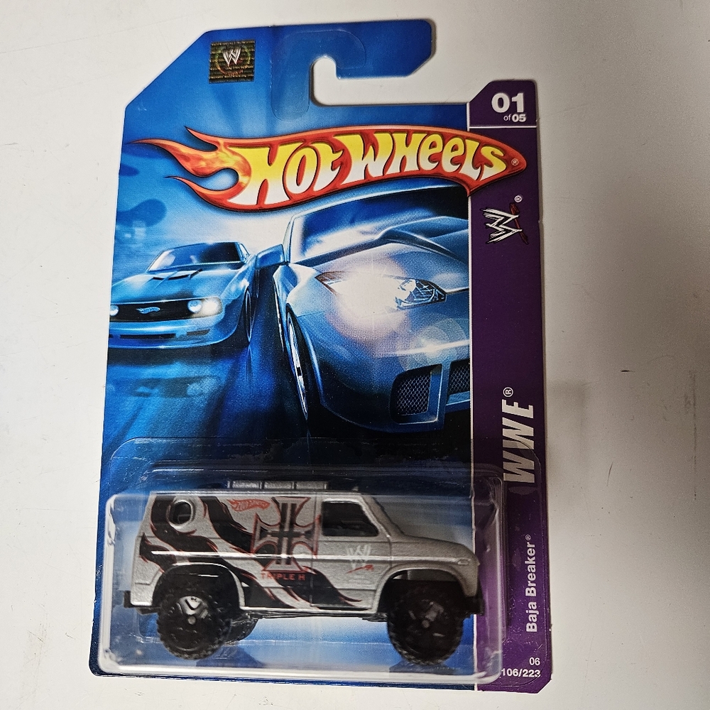 WWE Baja Breaker Toy‎ Car Hot Wheels Triple H